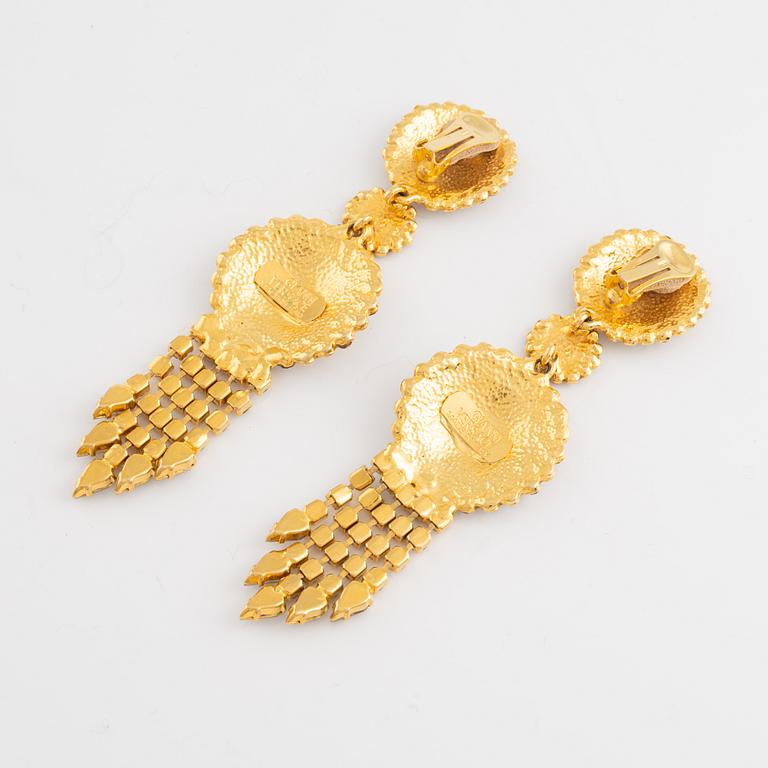 A Versace demi-parure comprising a necklace and a pair of earrings.