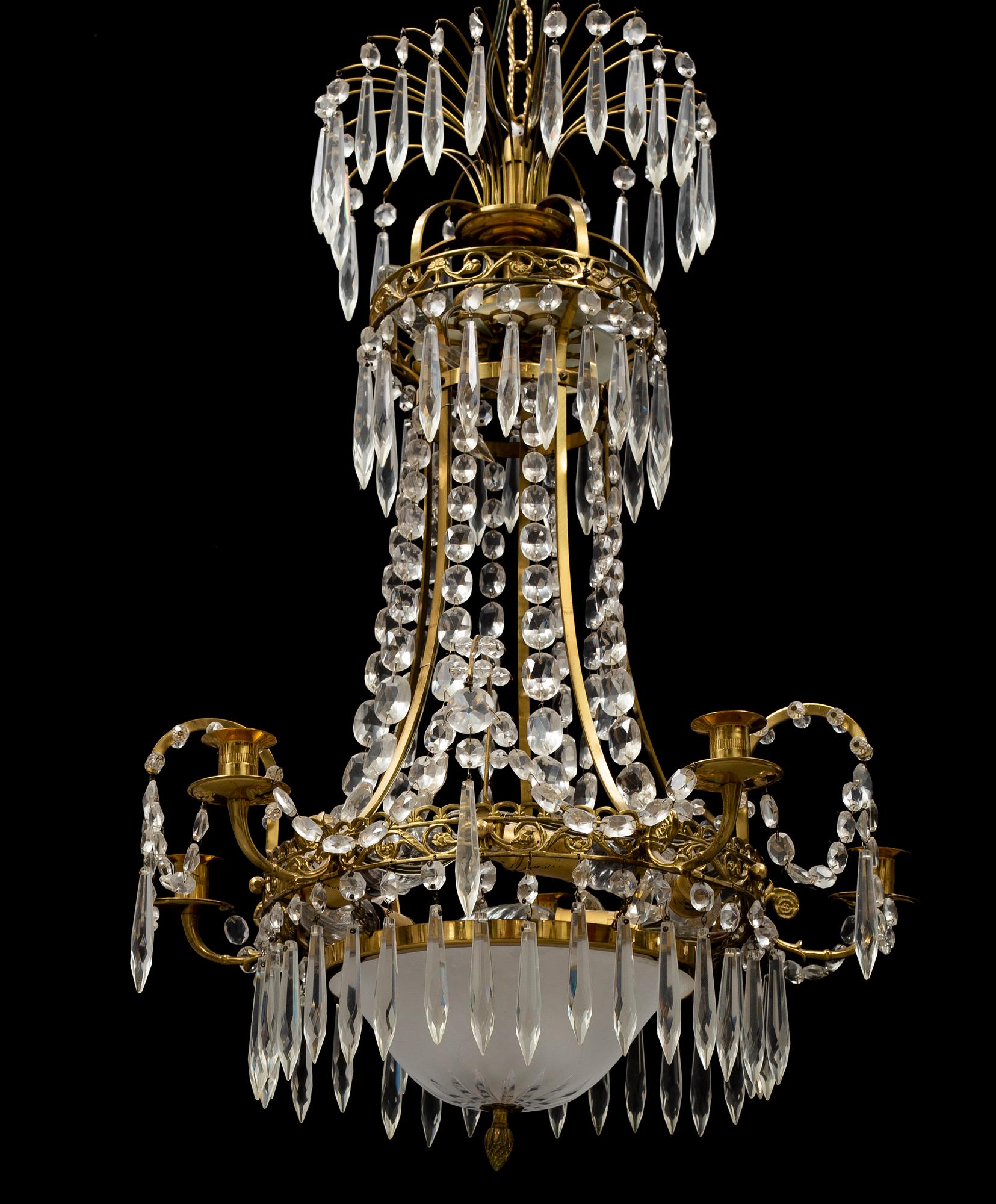 LJUSKRONA, empirestil, 1900-talets mitt.