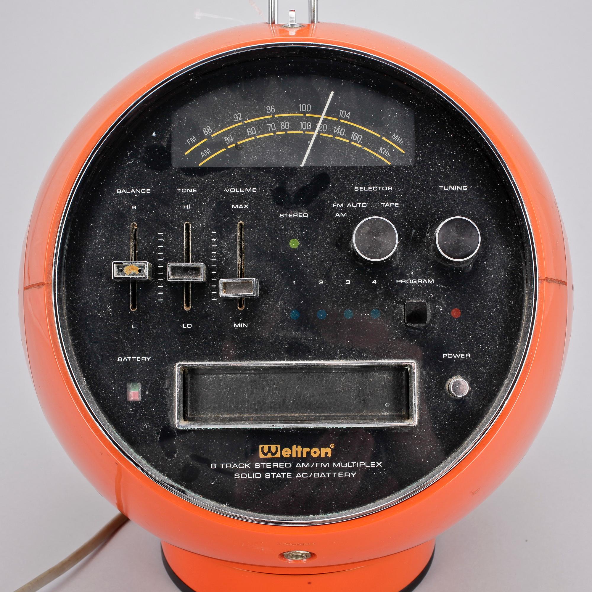 MUSIKMÖBEL, plast, Weltron, modell 2001, Japan.