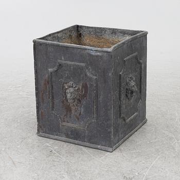Garden pot, contemporary.