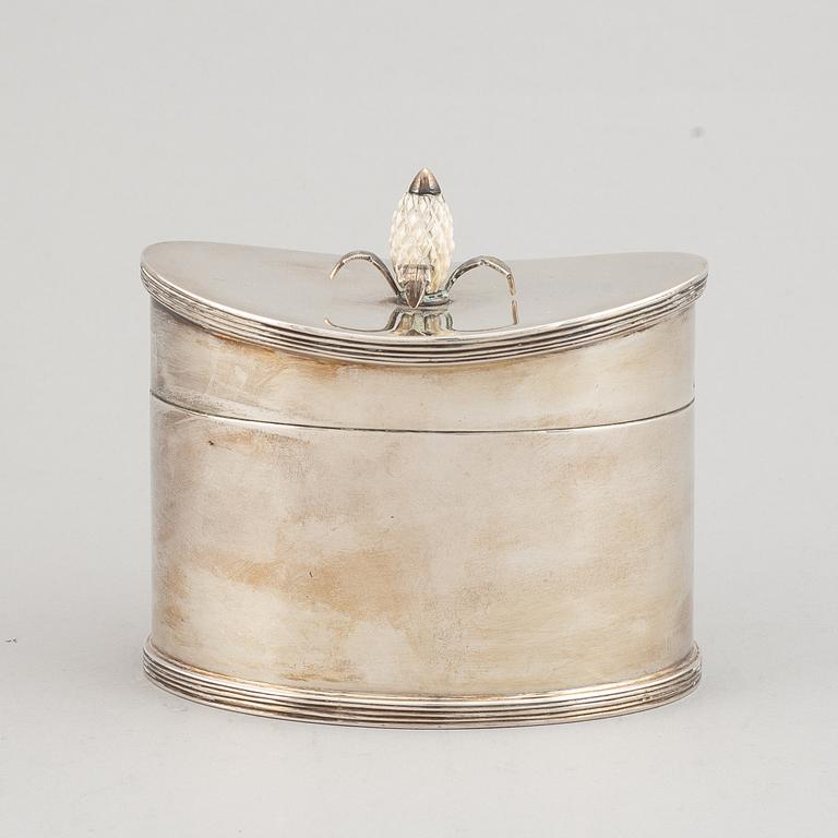 A Portuguese 20th century silver box.