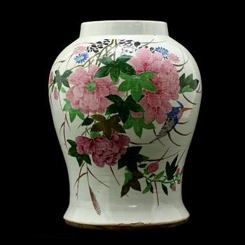 URNA, porslin, Kina, 1900-tal.