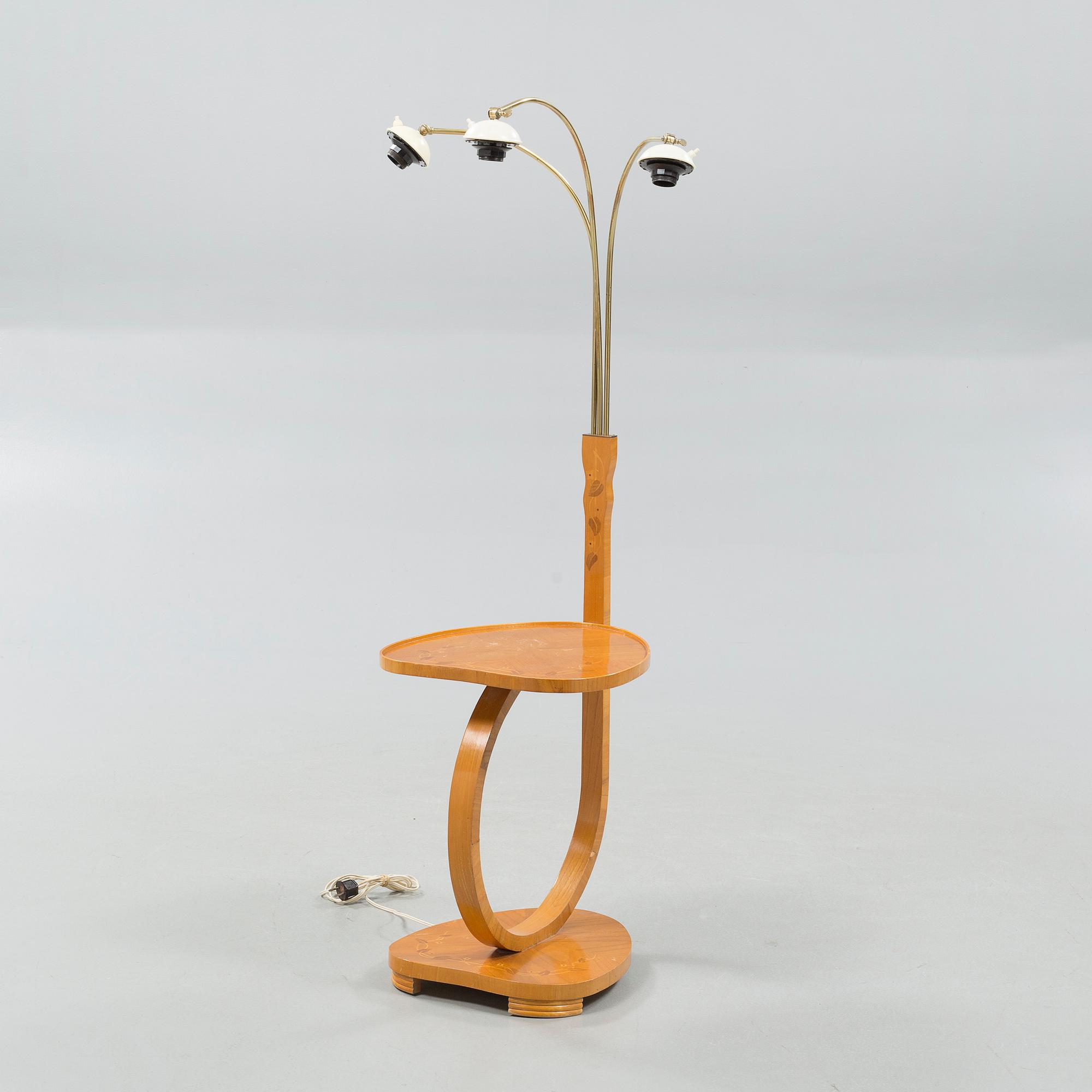 A 1940s a table light.