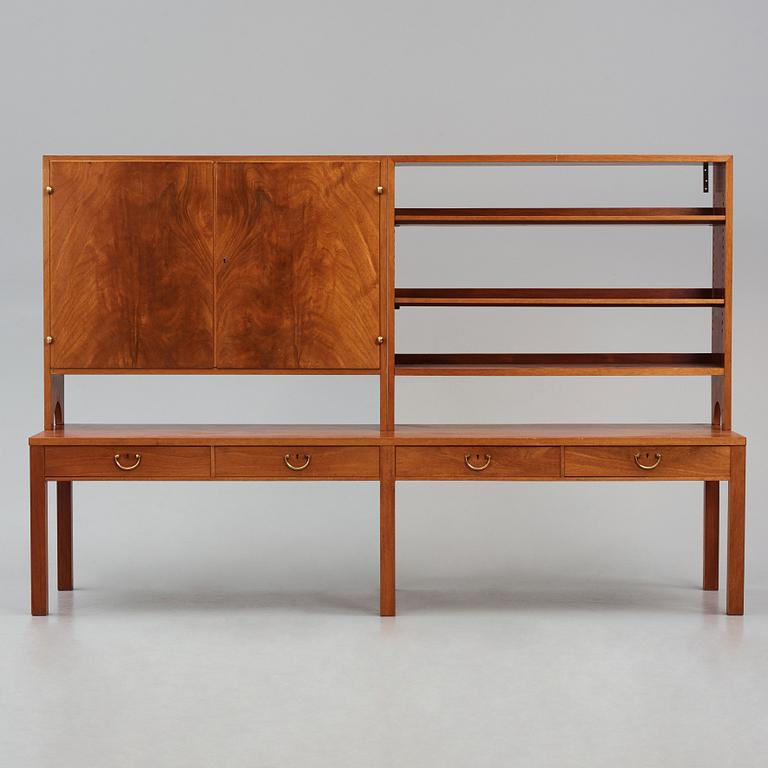 Josef Frank, a bookcase model "1142", Firma Svenskt Tenn, Sweden 1950s.