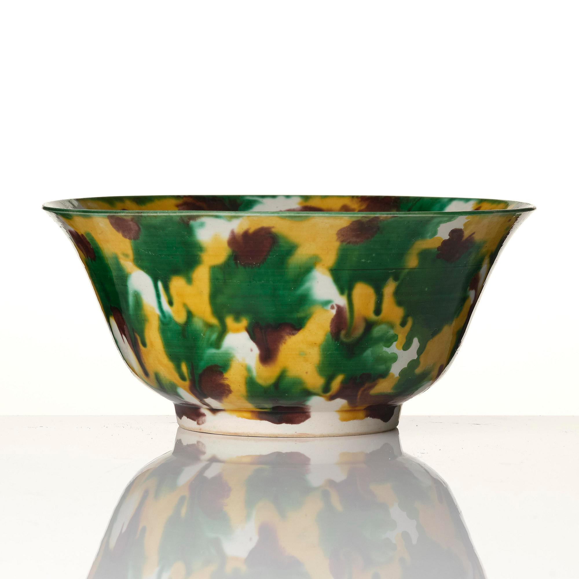 Skål, porslin. Qingdynastin, Kangxi (1662-1722).