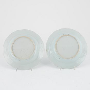 Tallrikar, fyra stycken, kompaniporslin. Qingdynastin, Qianlong (1736-95).