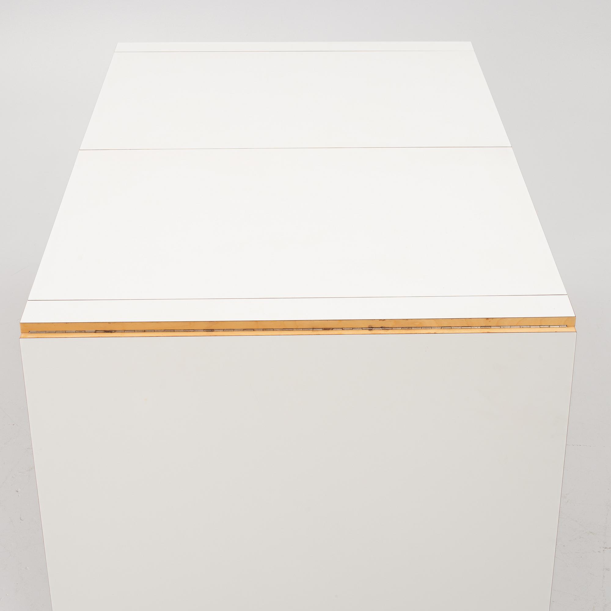 Bruno Mathsson, slagbord, "Maria Flap Mi 901", Bruno Mathsson Internationel, Värnamo, 2012.