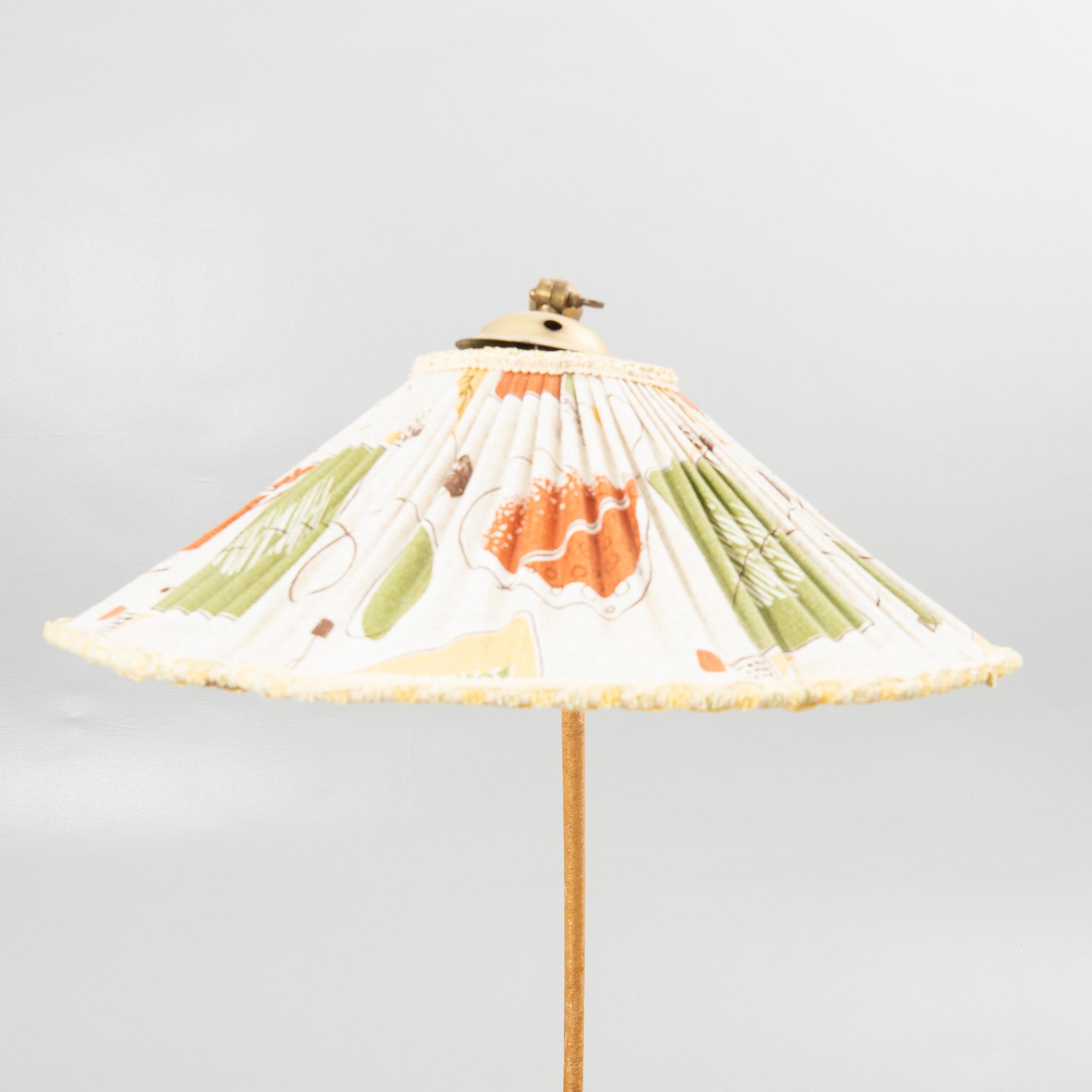 Floor lamp, swan-neck model, first half of the 20th century.