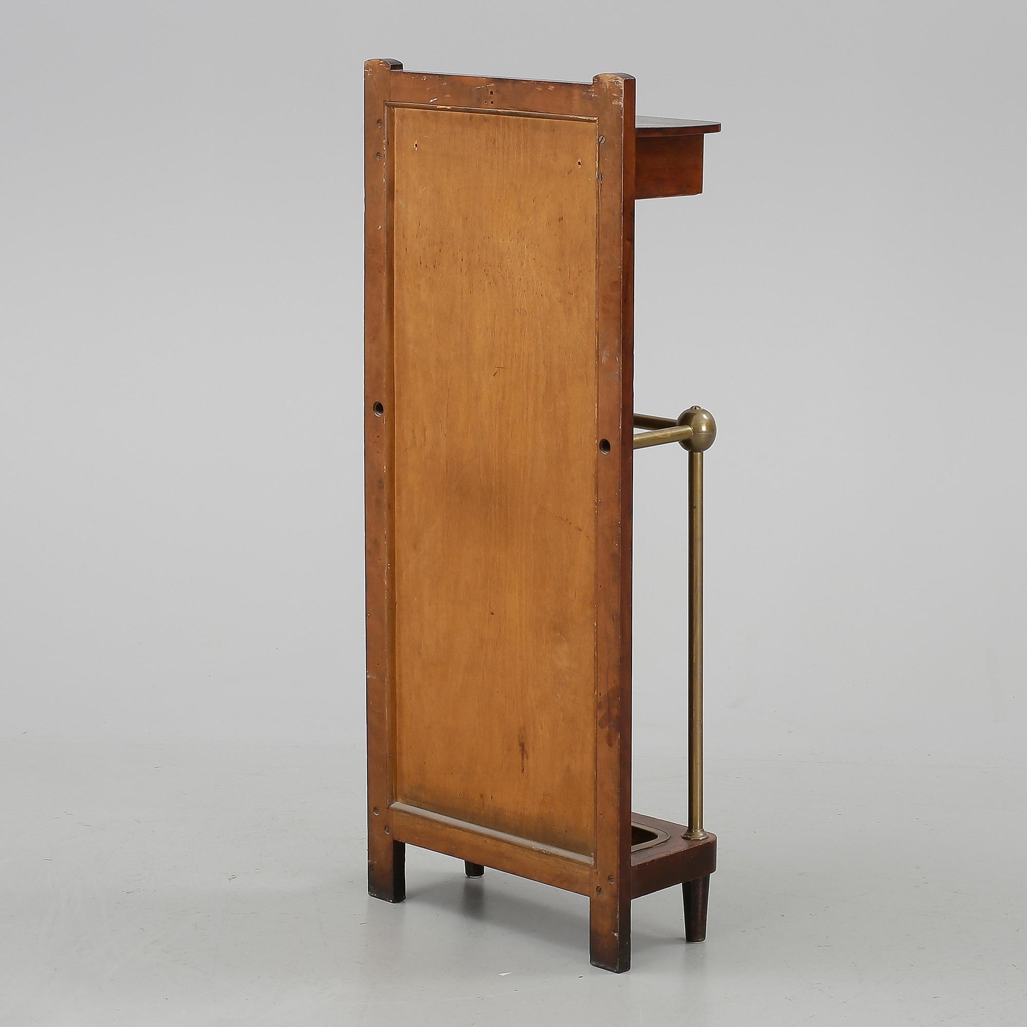 PARAPLYSTÄLL, 1900-tal.