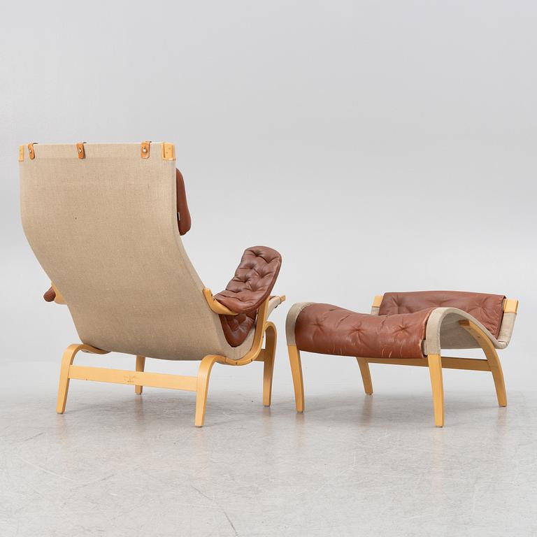 Bruno Mathsson, fåtölj med fotpall, "Pernilla", Dux.