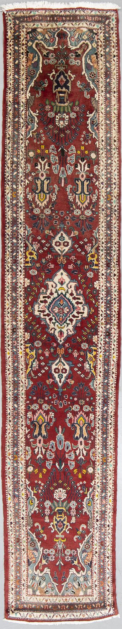 Gallerimatta, old, Hamadan, ca 419 x 81 cm.