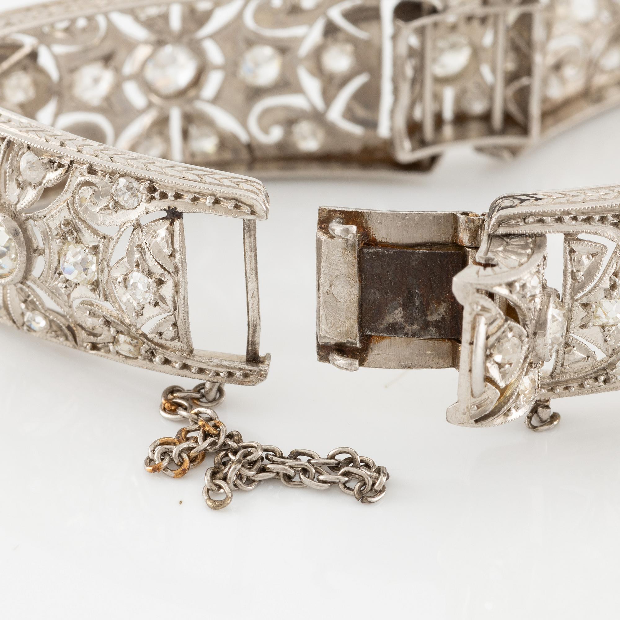 Armband platina med gammalslipade diamanter, art déco.