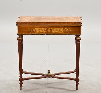 SPELBORD, Louis XVI-stil. 1900-talets mitt.
