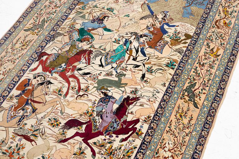 Matta, Isfahan, figural, signerad, ca 240 x 150 cm.