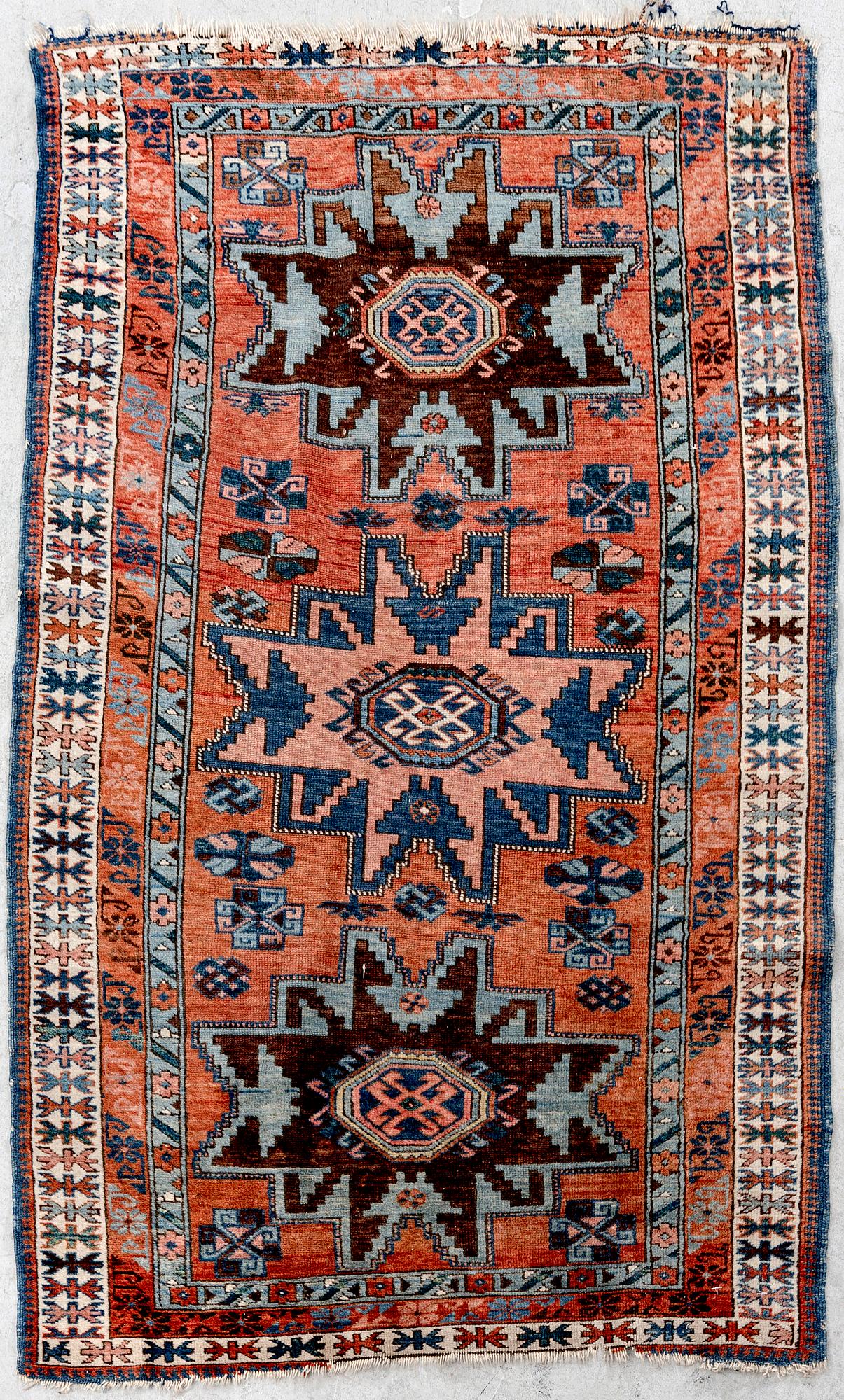 Matta Karabagh antik ca 150x93 cm.