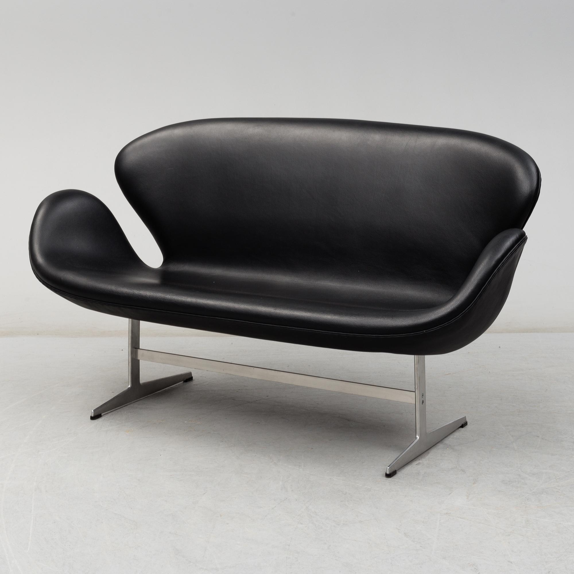 A 'Svanen' sofa by Arne Jacobsen for Fritz Hansen, Denmark, 2001.