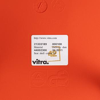Charles & Ray Eames, Six “Plastic Chair DSW”, Vitra.