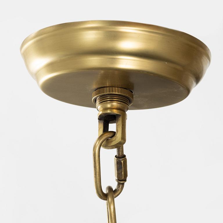 A contemporary 'Boivin' pendant lamp from Eichholtz.