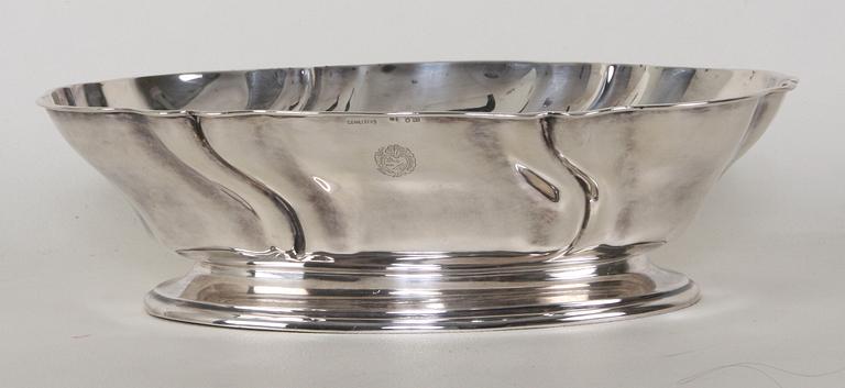 SKÅL. Silver, rokokostil, C.G Hallberg 1916.