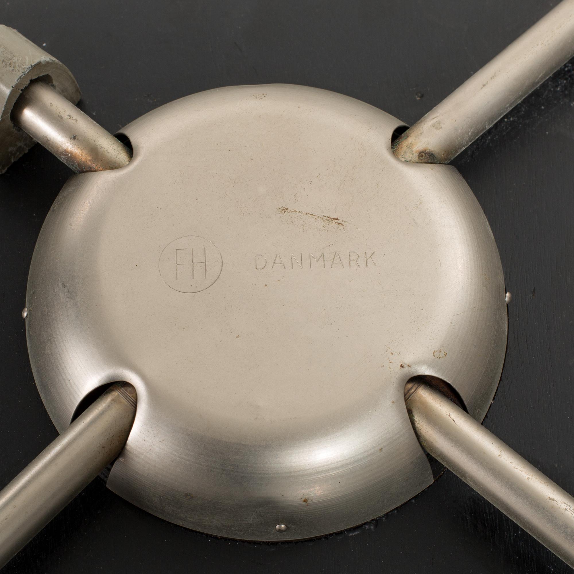 ARNE JACOBSEN CHAIR "SJUAN".