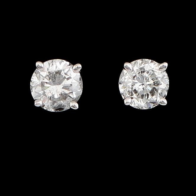 ÖRHÄNGEN, 1 par, 14K vitguld, briljantslipade diamanter tot ca 0.63 ct.