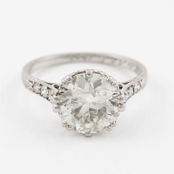 Ring, platinum with a brilliant-cut diamond approximately 3.50 ct.