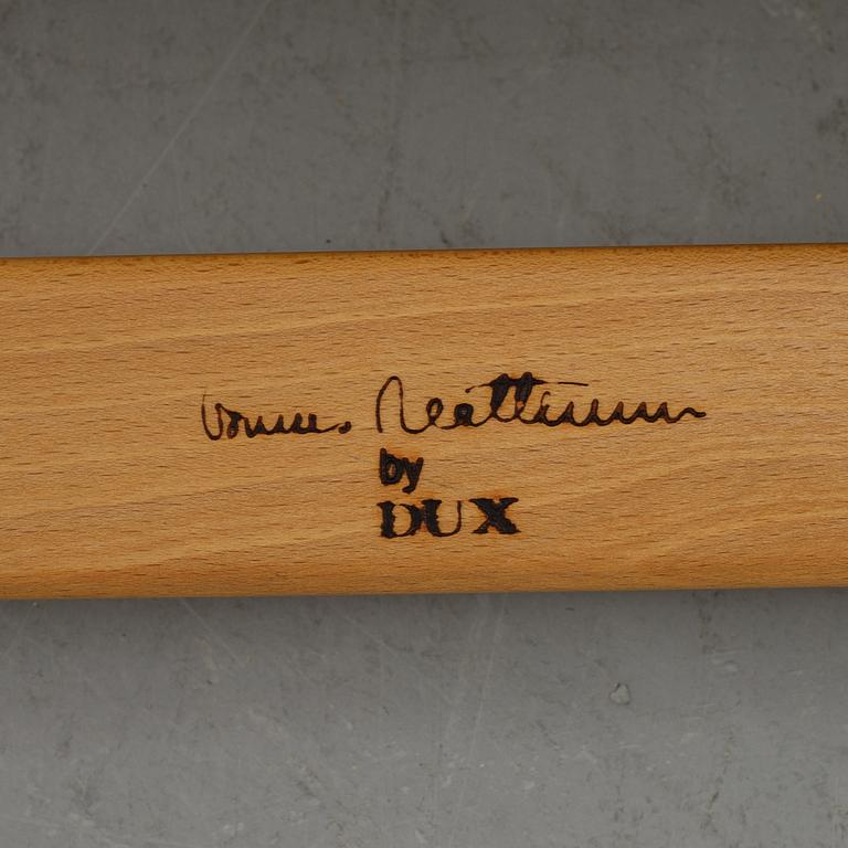 Bruno Mathsson, fåtölj med fotpall, "Pernilla 69", Dux.