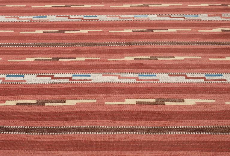 CARPET. Flat weave. 355 x 206,5 cm. Sweden around 1920.