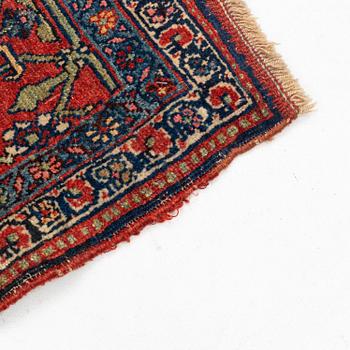An antique Bidjar carpet, ca 251-260 x 136 cm.