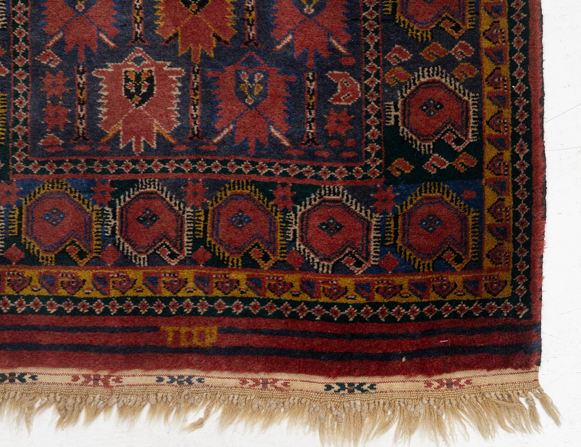 A runner carpet, Beshir, approx. 287 x 84 cm.