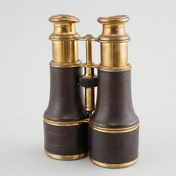 A early 20th century binoculars from Maison Crosti.