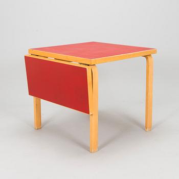 Alvar Aalto, A mid-20th century drop leaf table for O.Y. Huonekalu- ja Rakennustyötehdas.