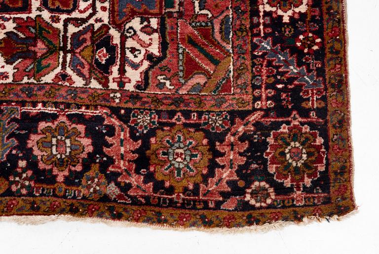 Rug, Heris, approx. 345 x 238 cm.