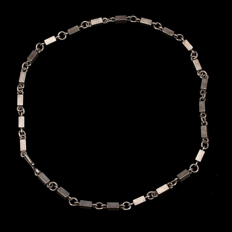 HALSLÄNK, sterling silver, signerad Wiwen Nielsson 1952.