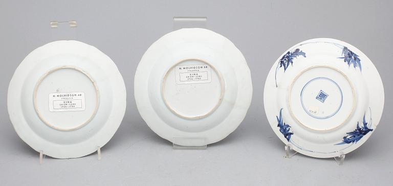 ASSIETTER, 8 st, kompaniporslin, främst Qianlong, 1700-tal.