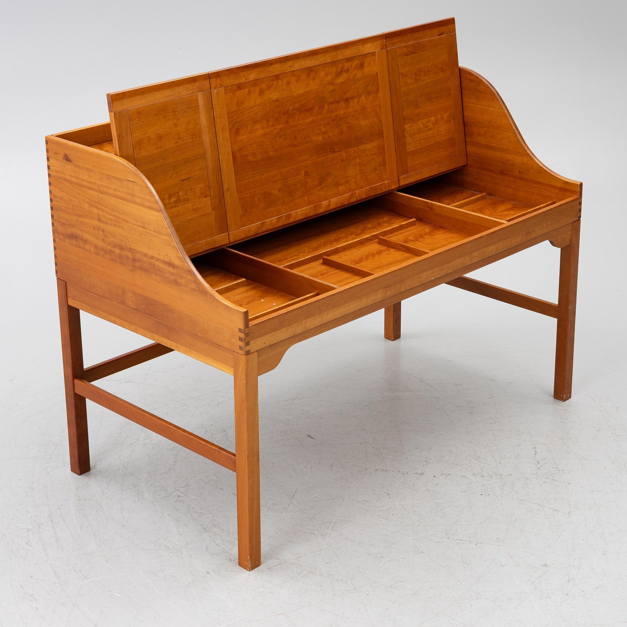 Andreas Hansen, desk, Hadsten Træindustri, Denmark, 1994.