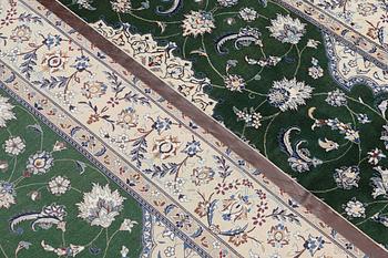 Matta, Nain, part silk, ca 302 x 202 cm.