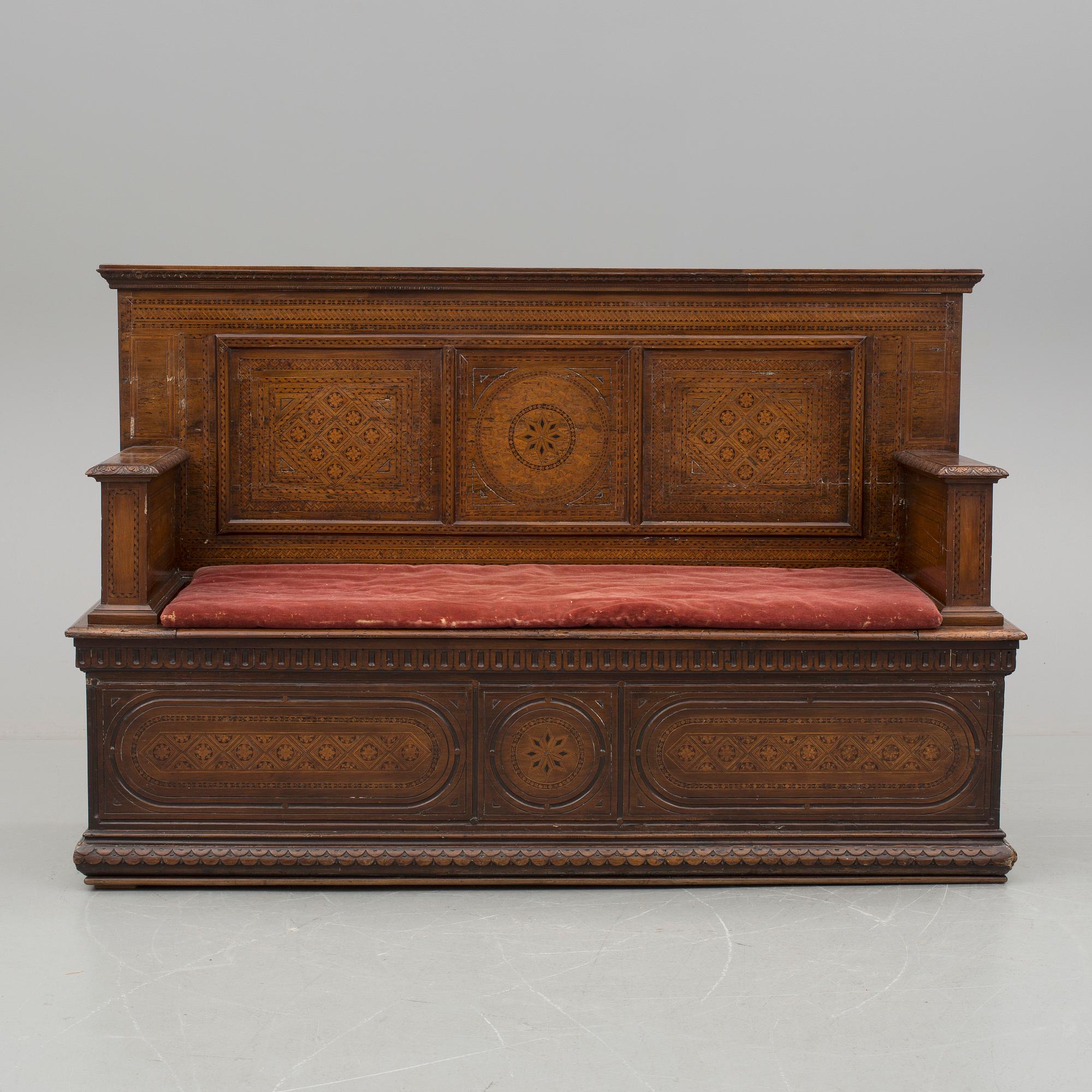 SOFFA. nyrenässans, omkring 1900.