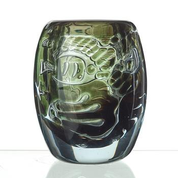 Edvin Öhrström, An Edvin Öhrström ariel glass vase, Orrefors, Sweden 1937.