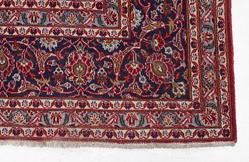 Matta, Meshed, ca 372 x 290 cm.