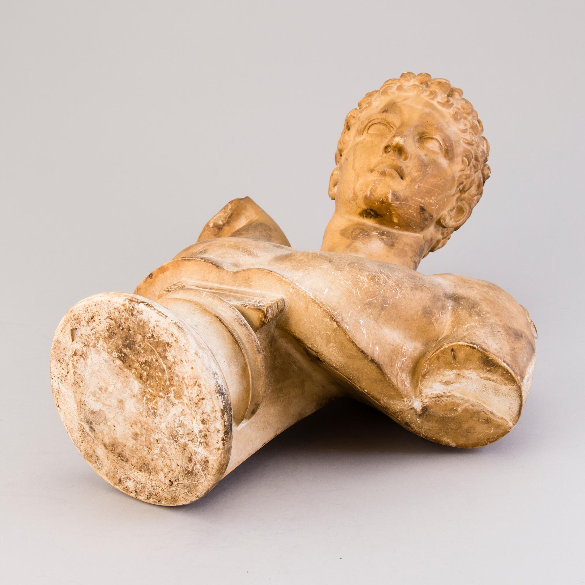 SKULPTUR, gips, efter av antik förlaga, 1900-talets början.
