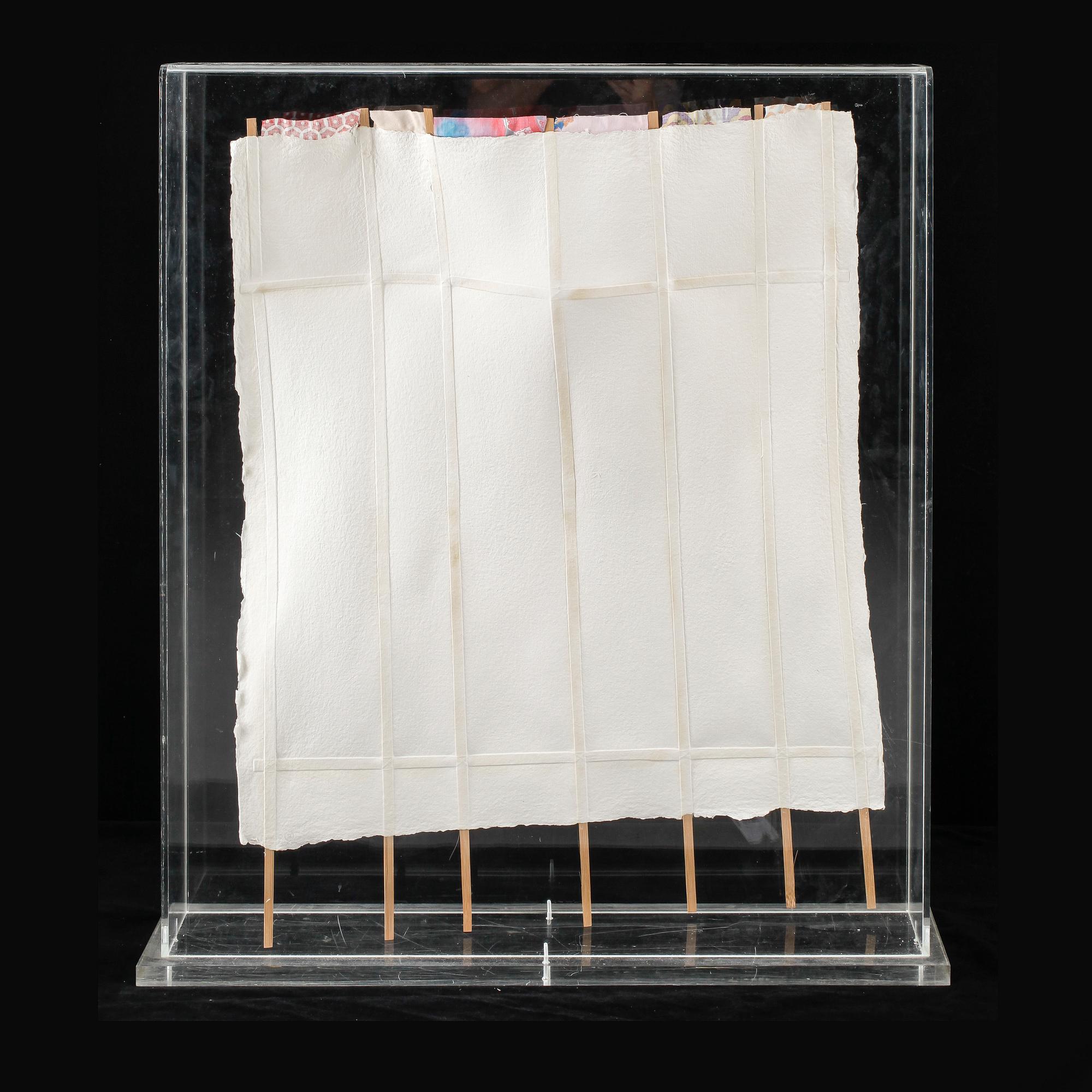 ROBERT RAUSCHENBERG, multipel. Handgjort papper, bambu och tyg, 1975, signerad med blyerts 17/28.