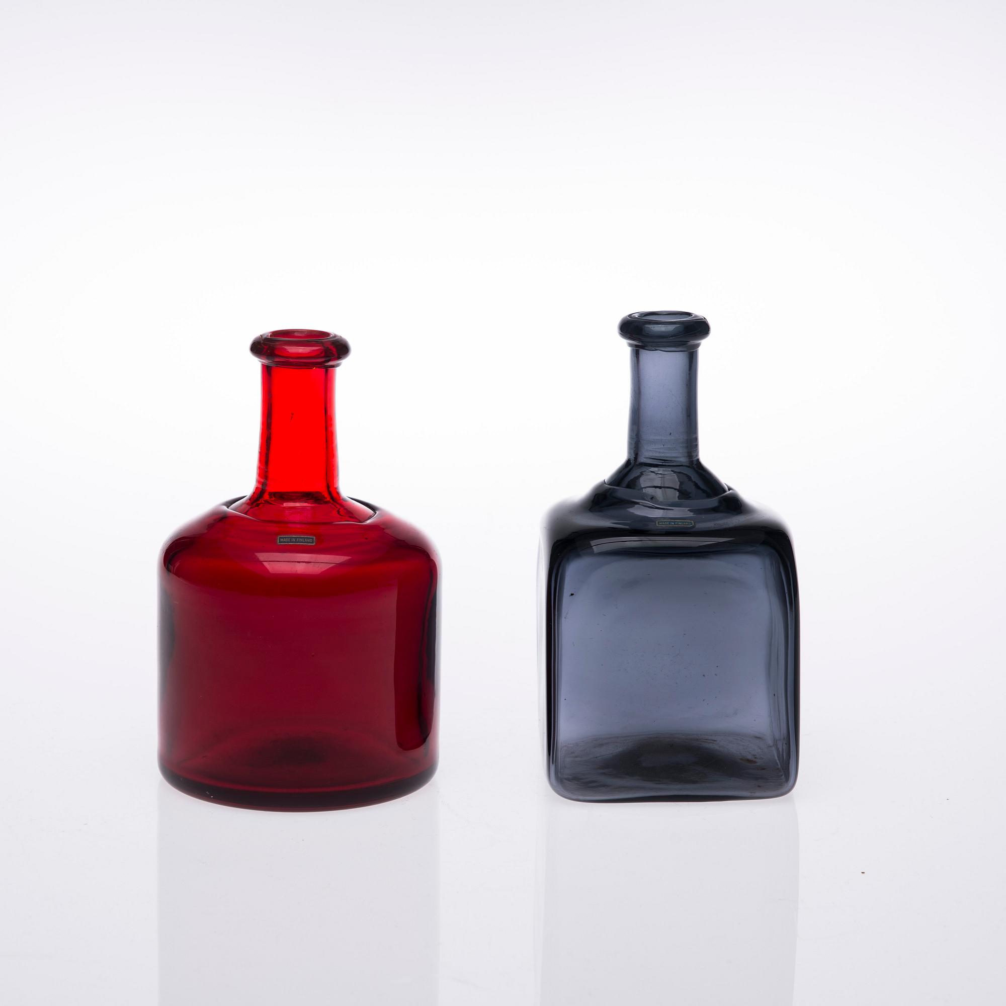 FLASKOR, 2 st, glas, Riihimäen Lasi Oy, 1900-talets mitt.