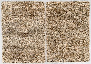 Ryijyjä/mattoja, pari, 1960-70-luku. Noin 134 x 91 cm ja 133 x 91 cm.
