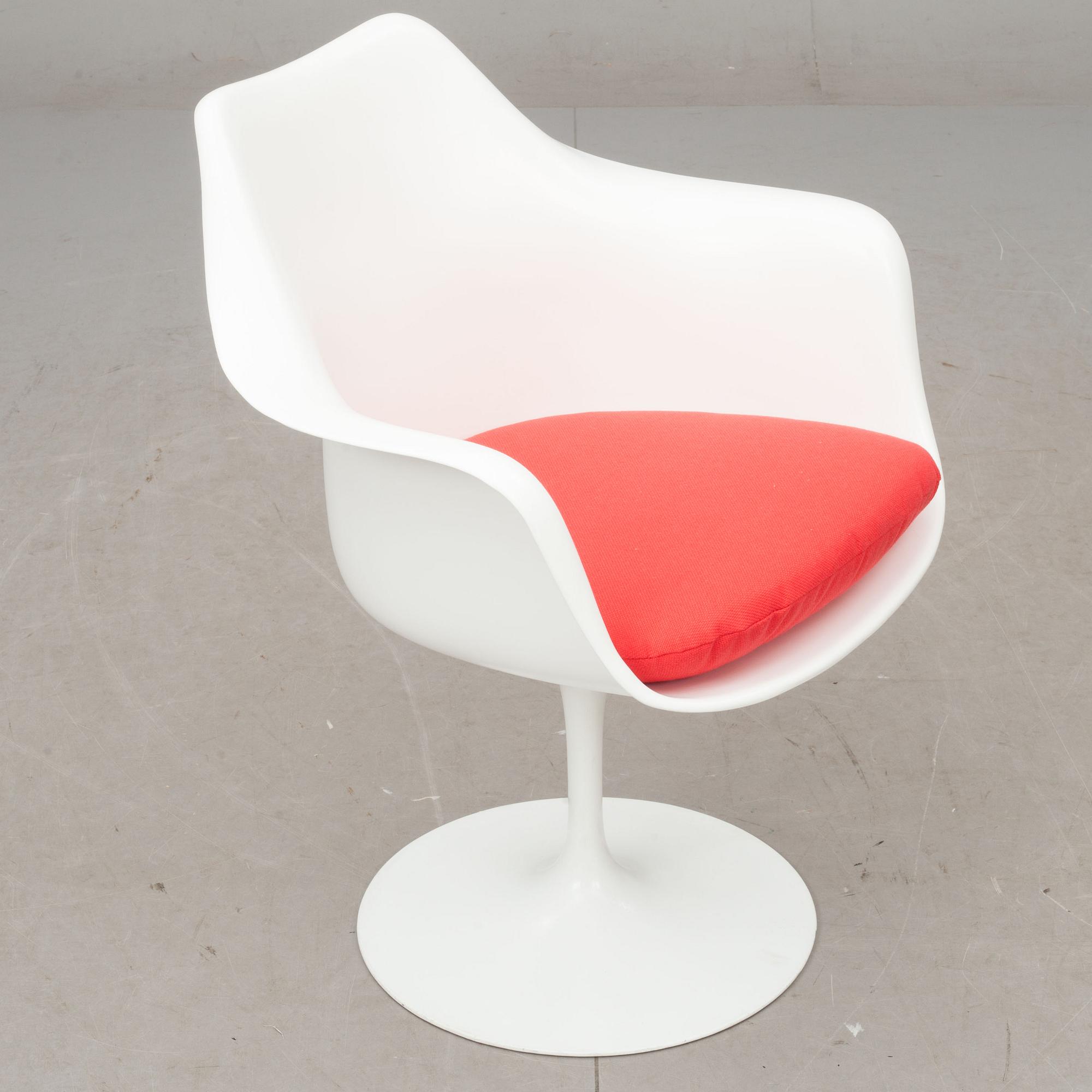 KARMSTOL, "Tulip", Eero Saarinen, Knoll International.