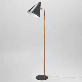 PAAVO TYNELL, A mid-20th century standard lamp model K10-10 for Idman.