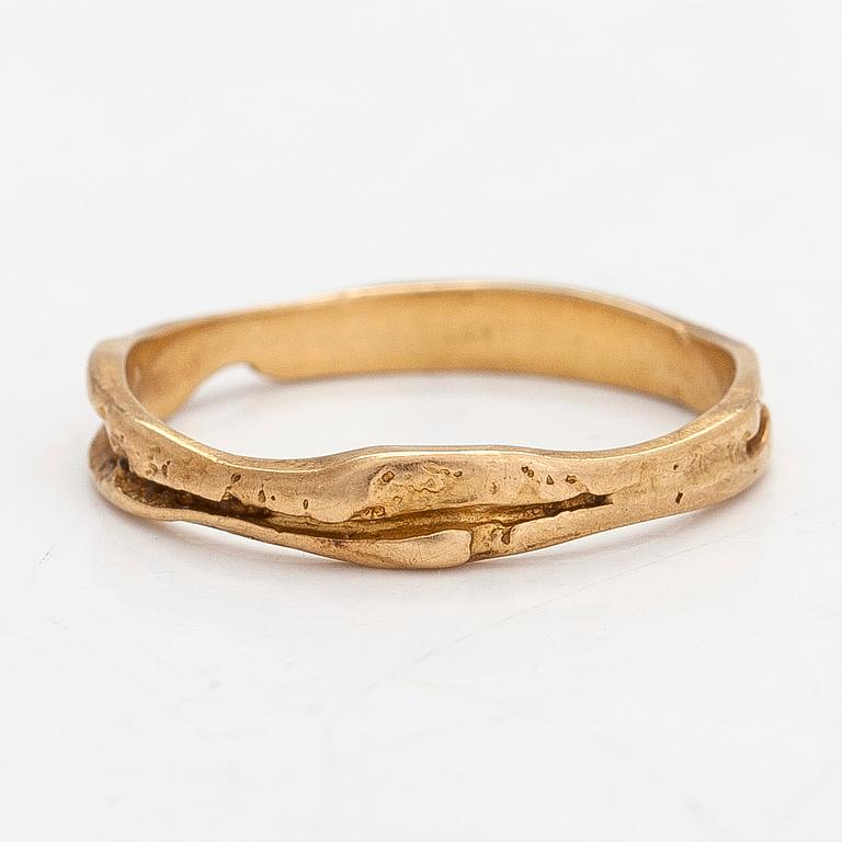 Björn Weckström, an 18K gold 'Lapinkihla Lukko' ring for Lapponia 1974.