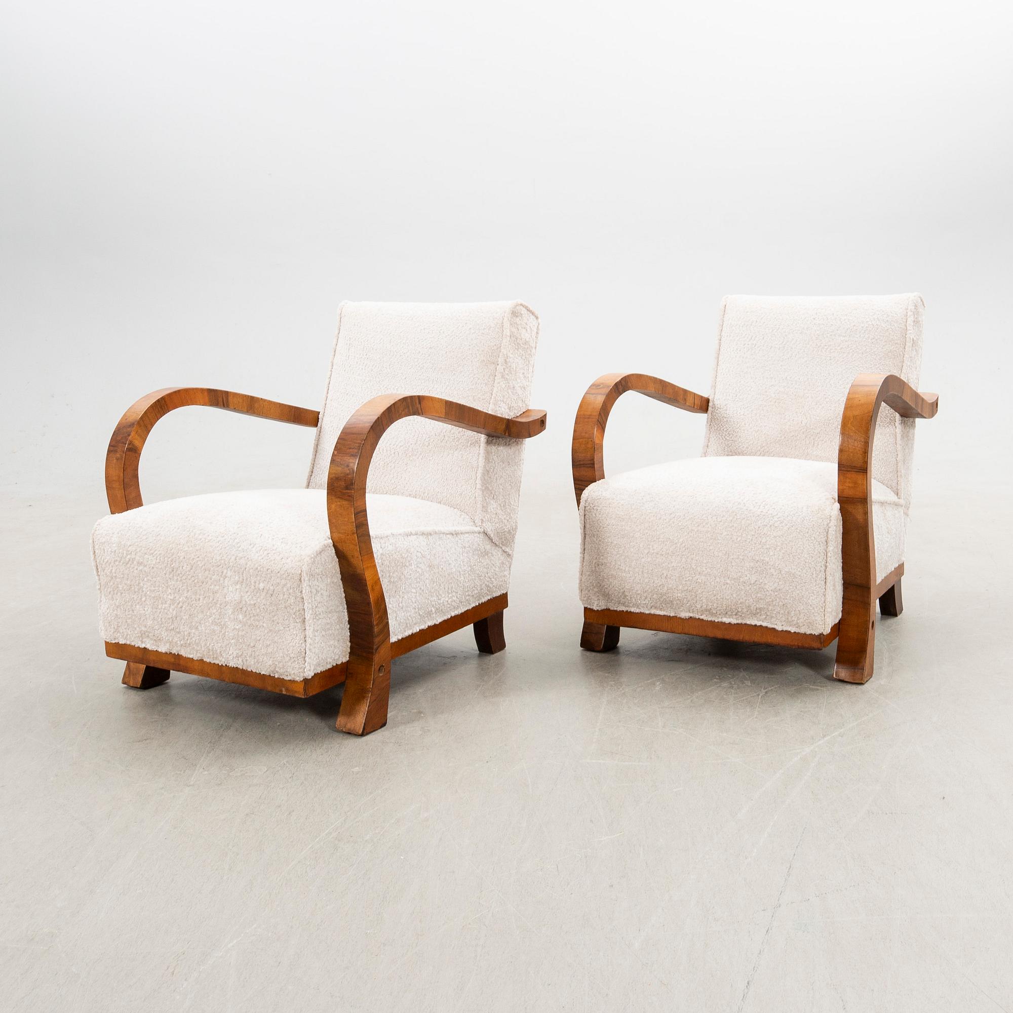 Armchairs, a pair, Art Deco, first half of the 20th century.