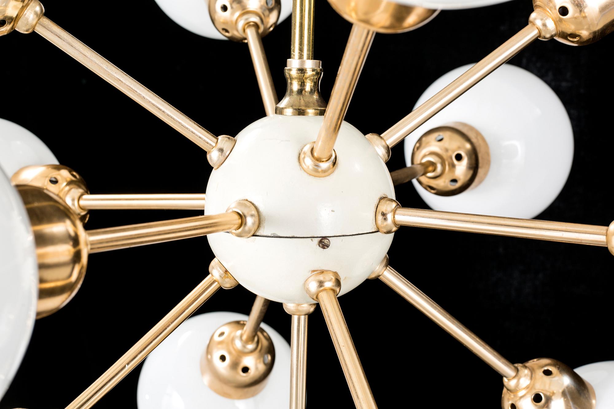 TAKLAMPA, Sputnik-modell, 1900-talets andra hälft.