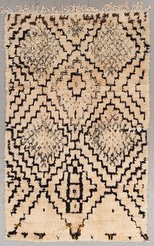 MATTA, Beni Ourain, Marocko, ca 244 x 151 cm.